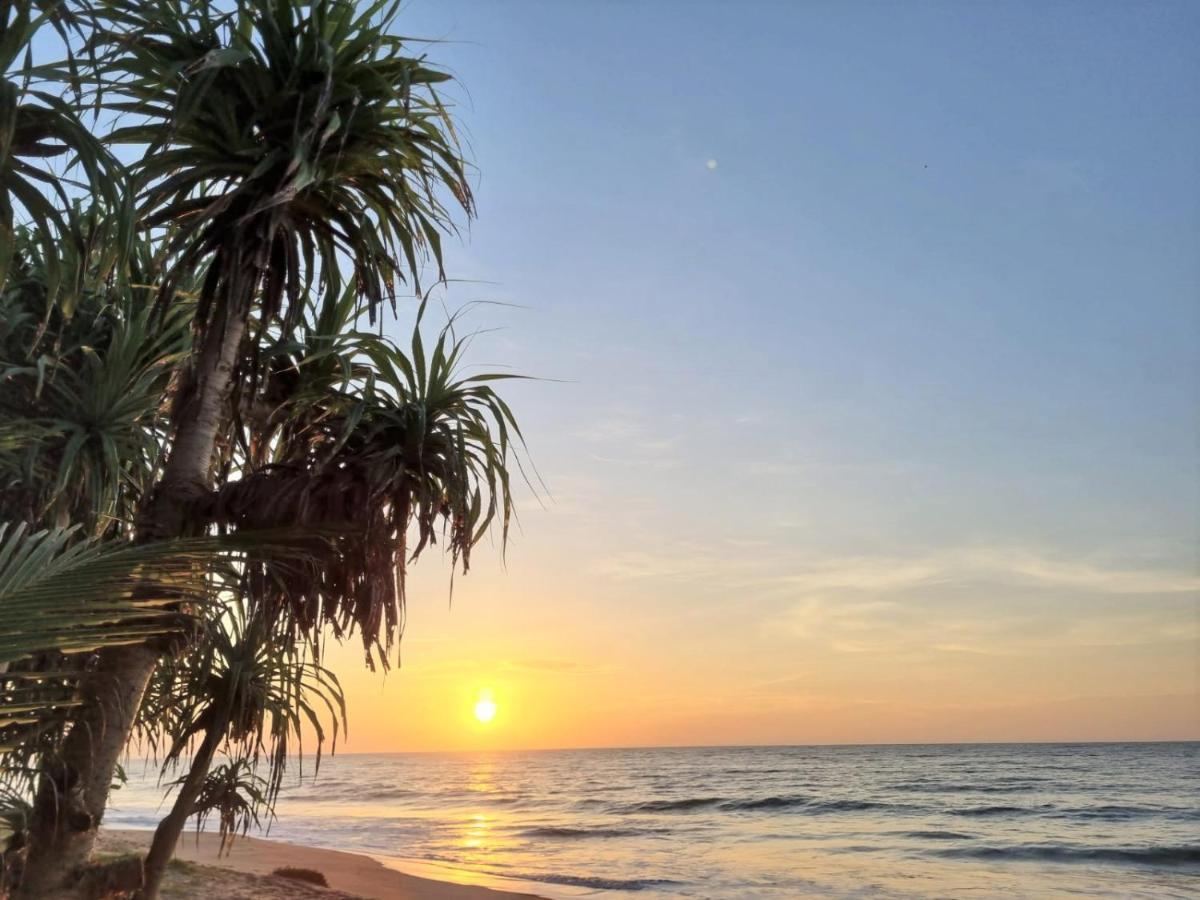 Golden Beach Paradise Tangalle Ngoại thất bức ảnh