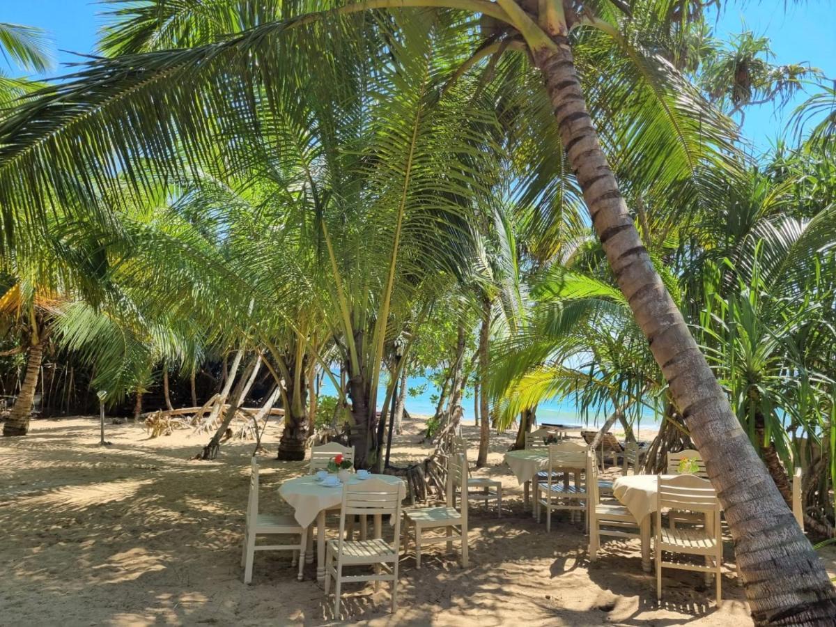 Golden Beach Paradise Tangalle Ngoại thất bức ảnh