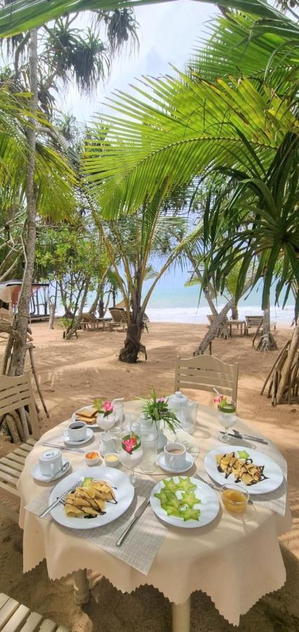 Golden Beach Paradise Tangalle Ngoại thất bức ảnh